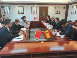  2020年11月27日，乐家集团高层辅导莅临EVO视讯建材集团总部互换工作